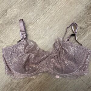 Victoria's Secret Lace Bra in Soft Pink with Gold Shimmer
